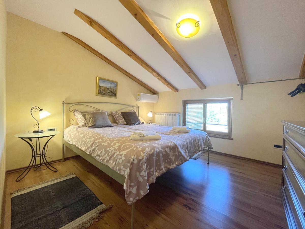 Holiday Home Valmoneda Rovinj Exterior photo